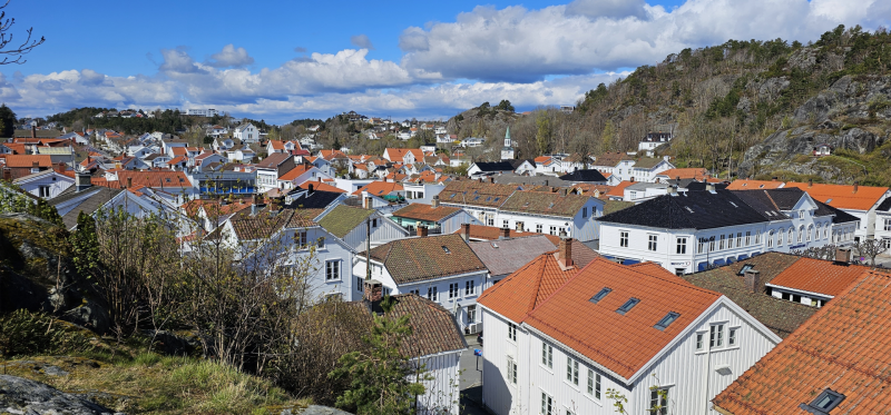 27. april: Byvandring i Risør